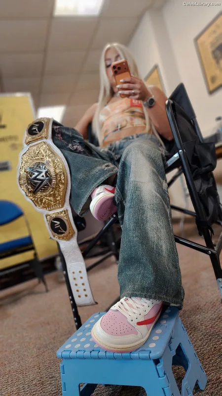 Liv Morgan photo 12 of 1800