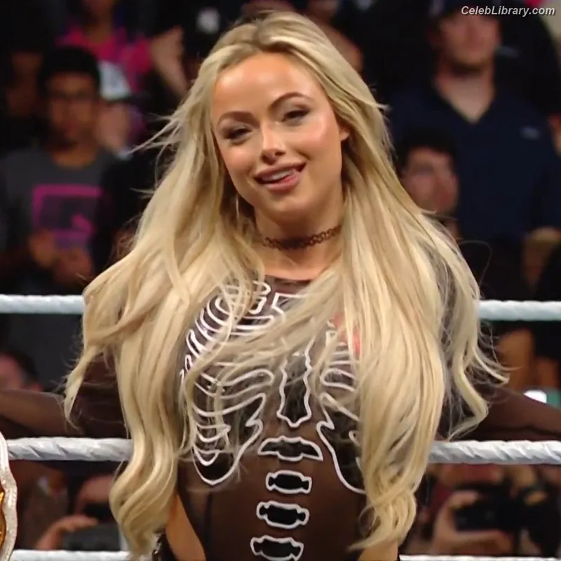Liv Morgan photo 16 of 1800