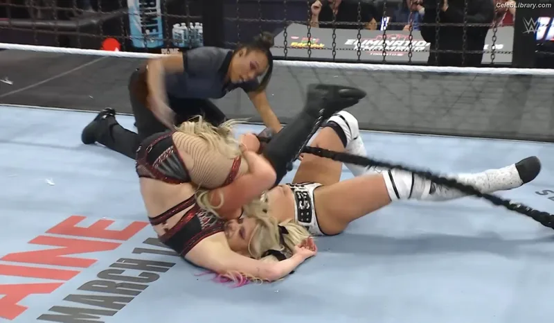 Liv Morgan photo 13 of 1800