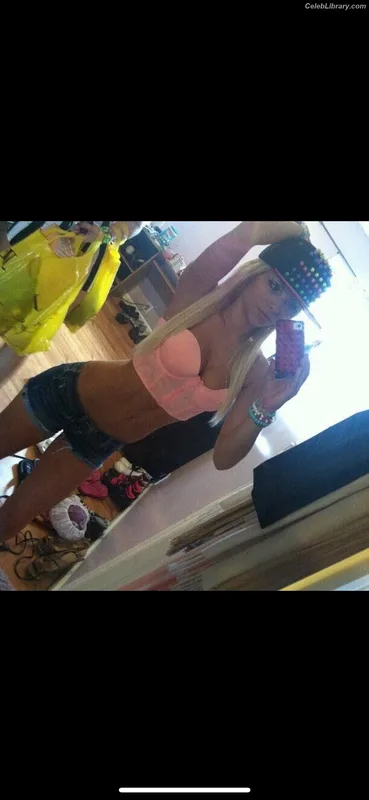 Liv Morgan photo 18 of 1800