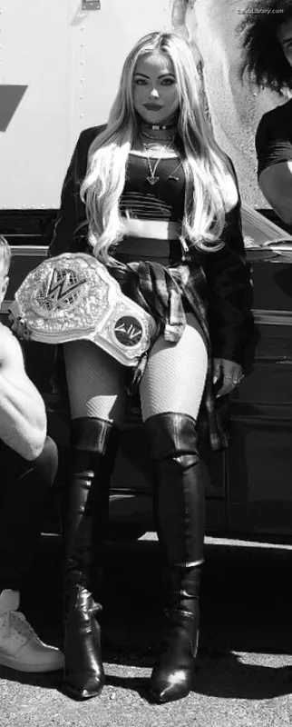 Liv Morgan photo 17 of 1800