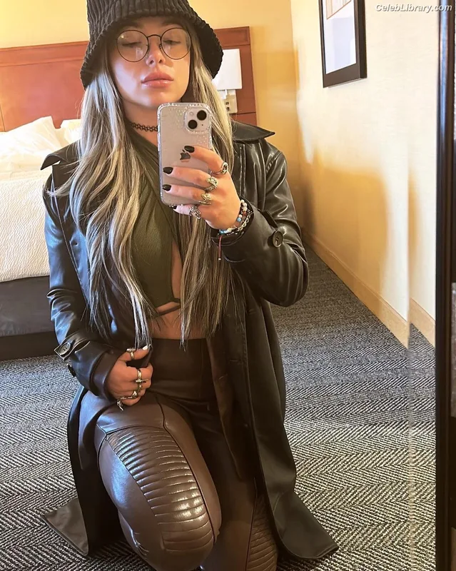 Liv Morgan photo 18 of 1800