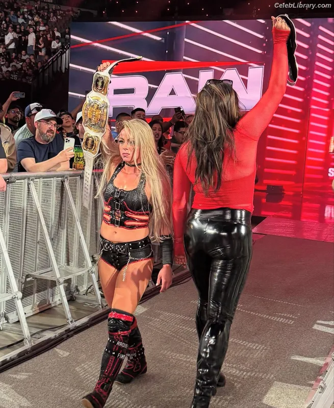 Liv Morgan photo 11 of 1800