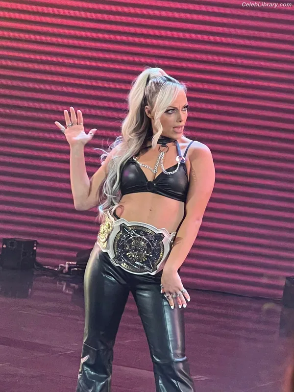 Liv Morgan photo 18 of 1800