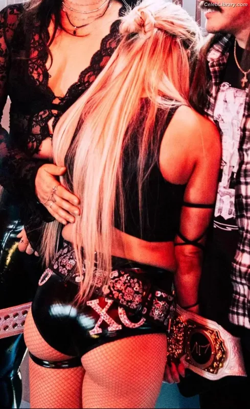 Liv Morgan photo 8 of 1800