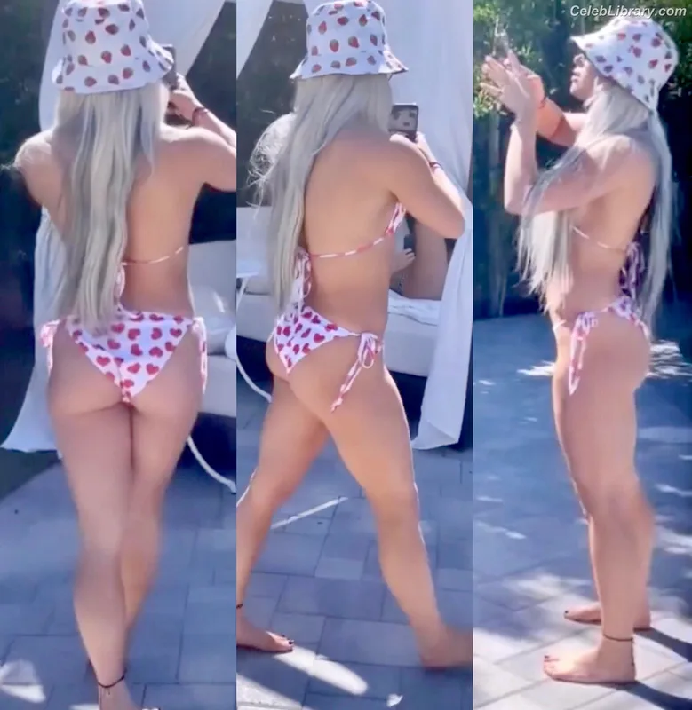 Liv Morgan photo 6 of 1800