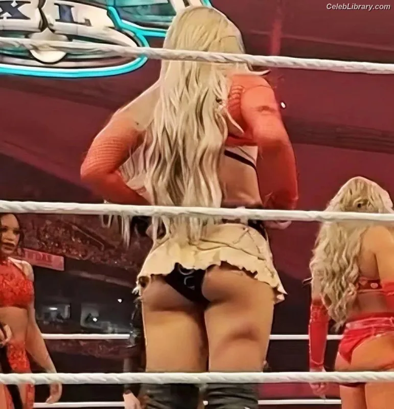 Liv Morgan photo 18 of 1800