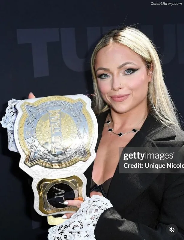 Liv Morgan photo 7 of 1800