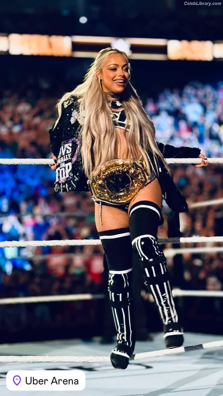 Liv Morgan photo 18 of 1800