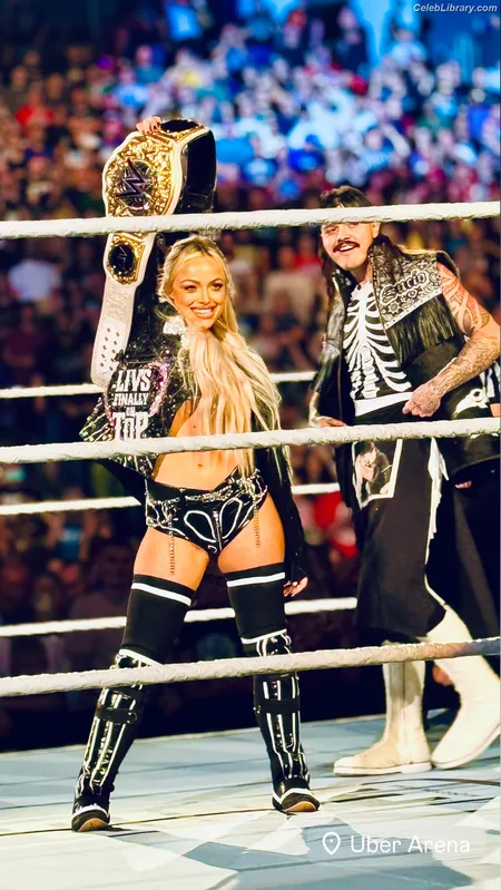 Liv Morgan photo 21 of 1800