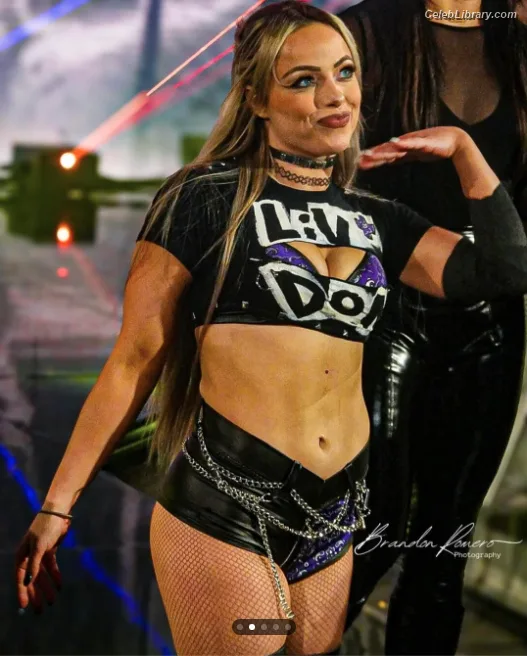 Liv Morgan photo 10 of 1800