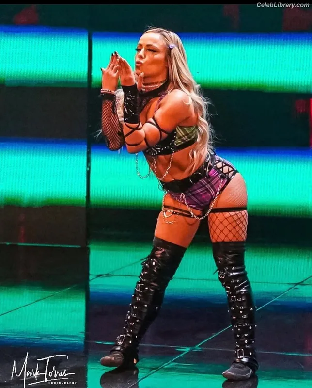 Liv Morgan photo 3 of 1800