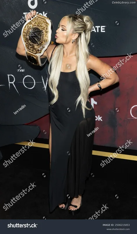 Liv Morgan photo 8 of 1800