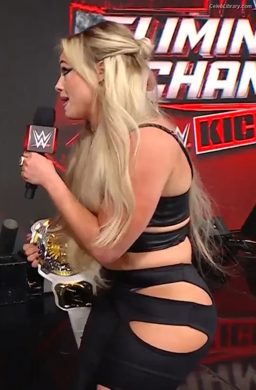 Liv Morgan photo 12 of 1800
