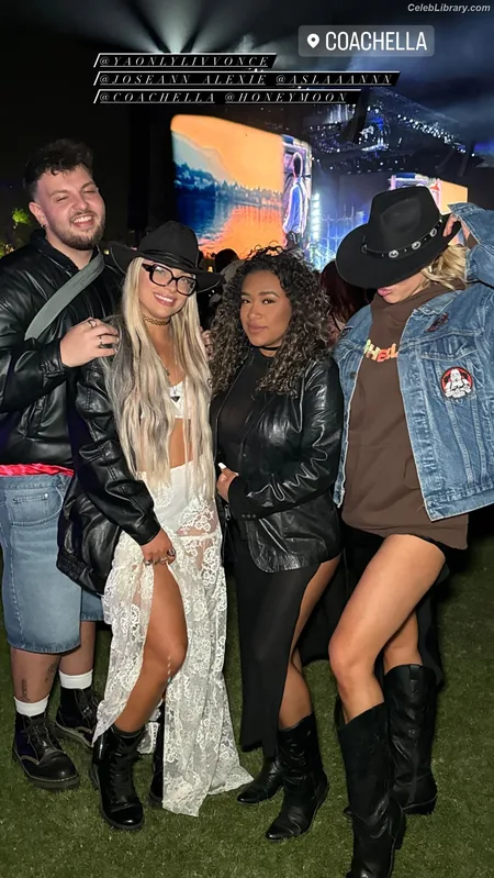 Liv Morgan photo 18 of 1800