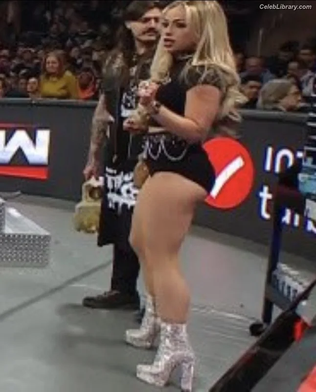 Liv Morgan photo 6 of 1800