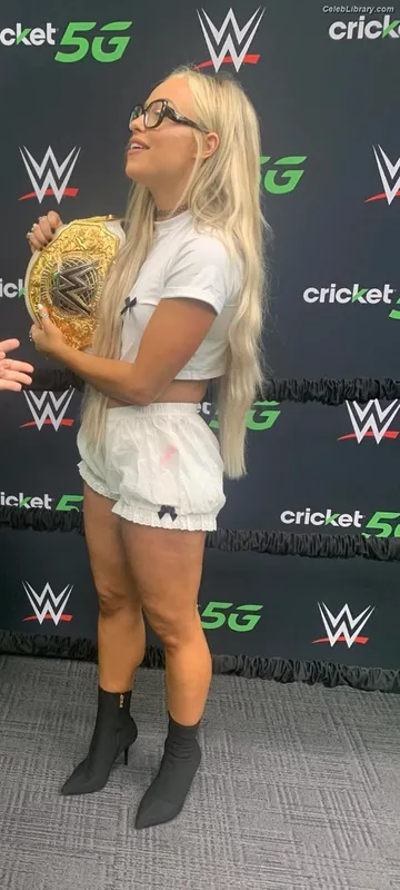 Liv Morgan photo 17 of 1800