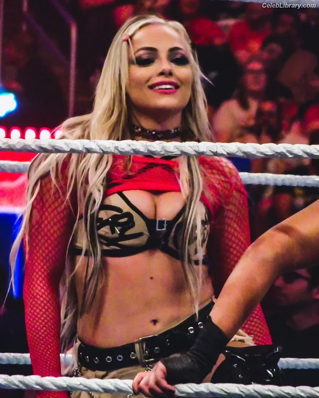 Liv Morgan photo 7 of 1800