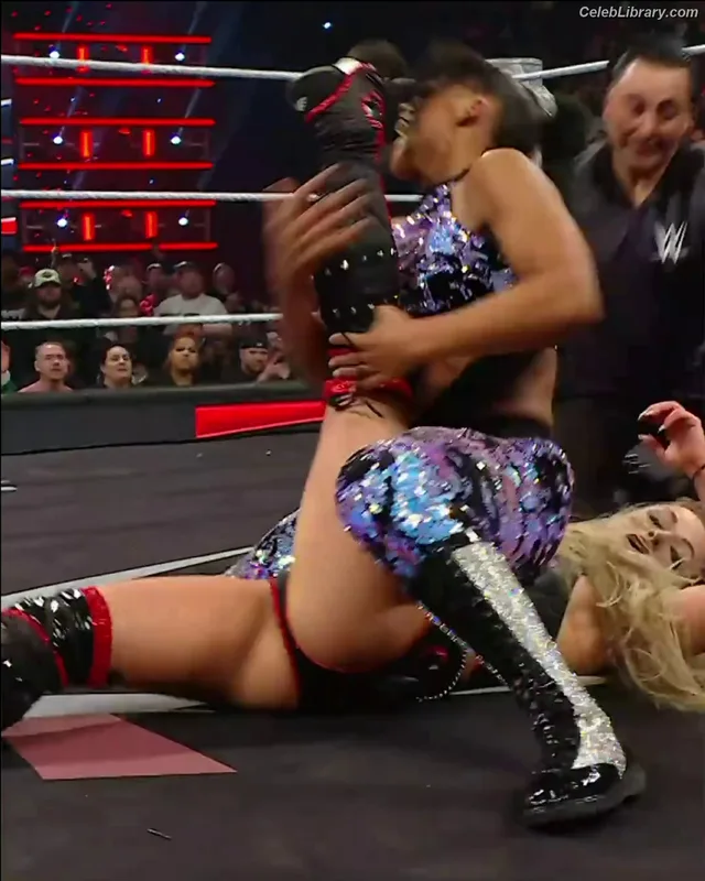 Liv Morgan photo 21 of 1800