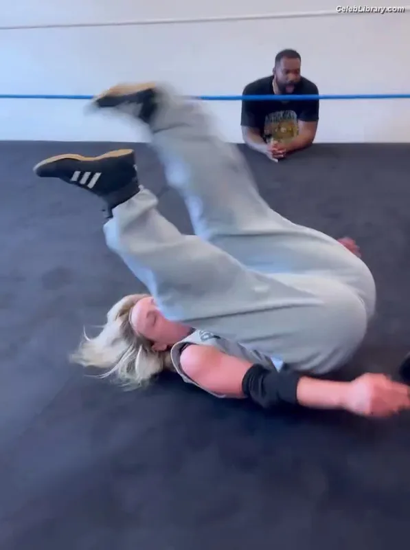 Liv Morgan photo 11 of 1800