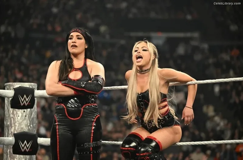 Liv Morgan photo 2 of 1800