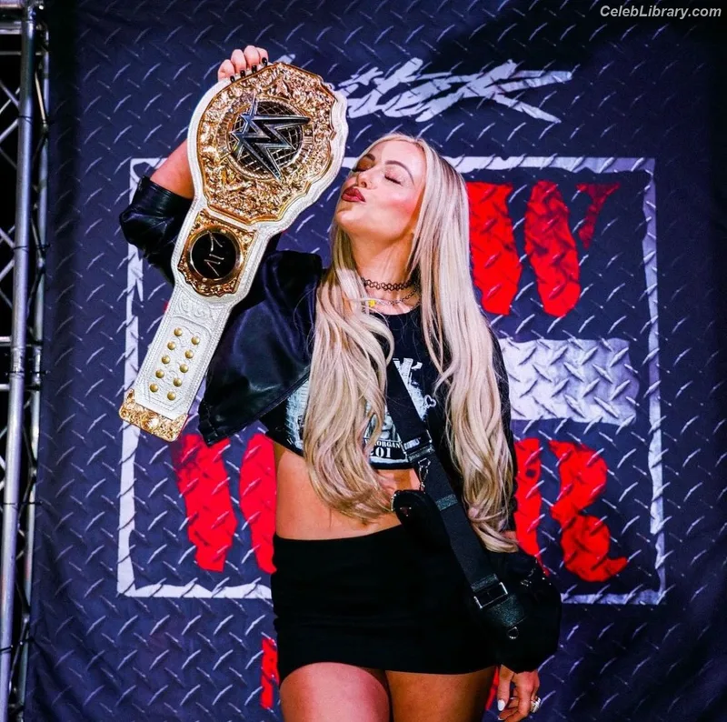 Liv Morgan photo 12 of 1800