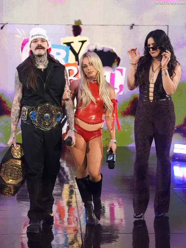 Liv Morgan photo 5 of 1800