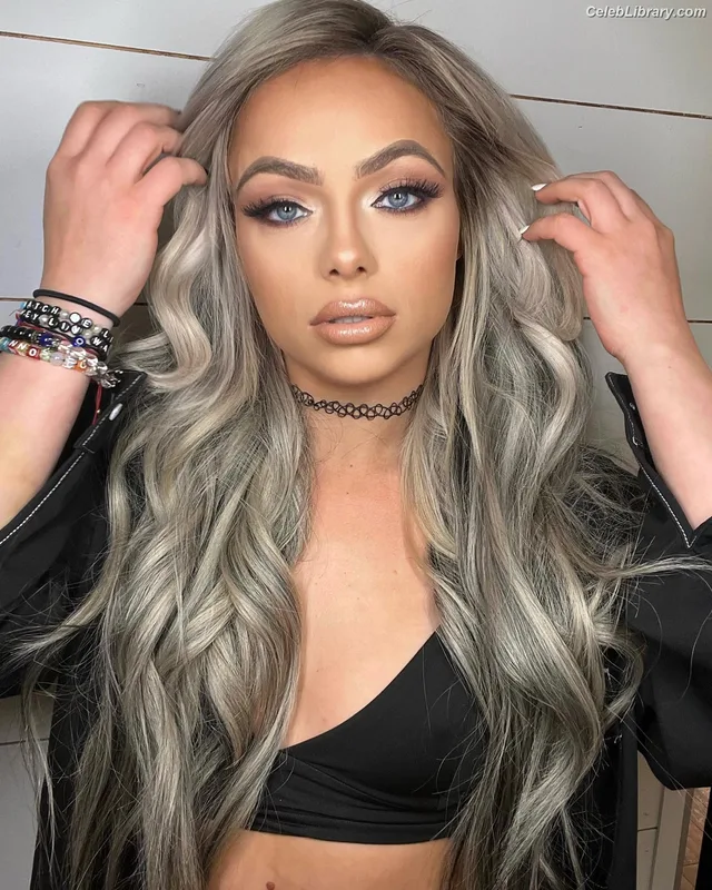 Liv Morgan photo 19 of 1800