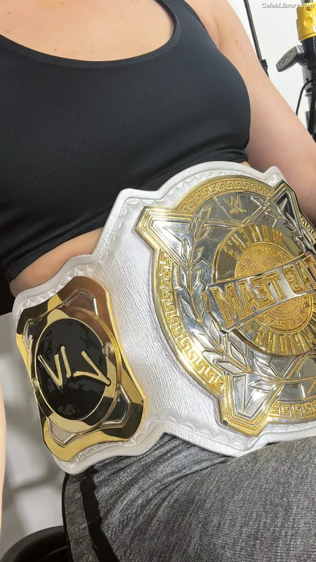 Liv Morgan photo 24 of 1800