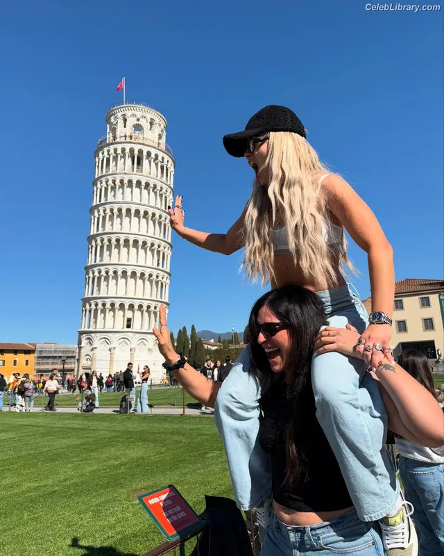 Liv Morgan photo 21 of 1800