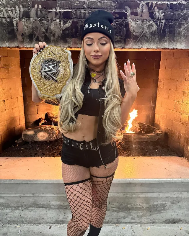Liv Morgan photo 15 of 1800