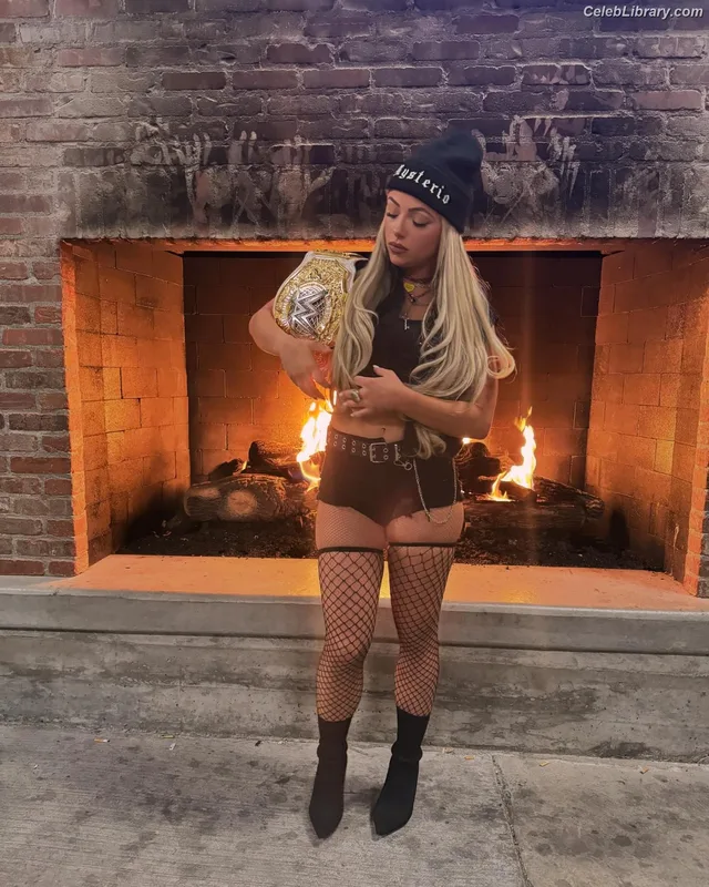 Liv Morgan photo 16 of 1800