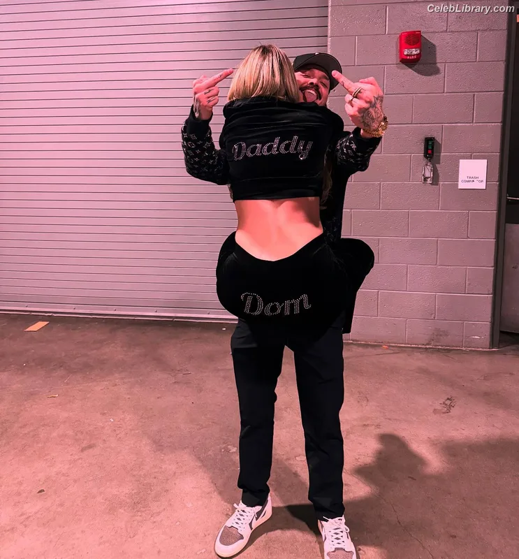 Liv Morgan photo 19 of 1800