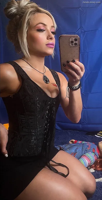 Liv Morgan photo 21 of 1800