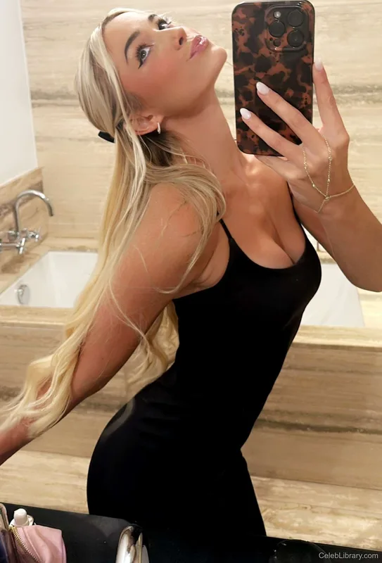 Livvy Dunne photo 3 of 6586