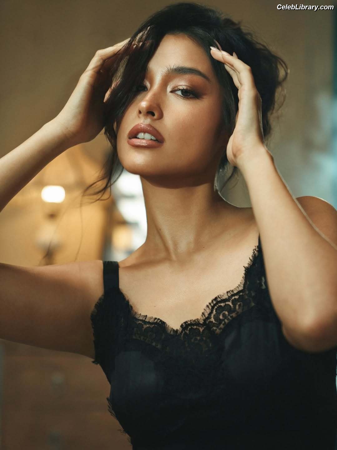 Liza Soberano photo 17 of 51