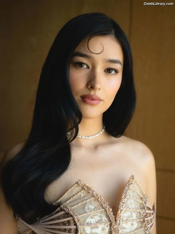 Liza Soberano photo 20 of 51