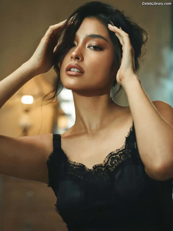Liza Soberano photo 14 of 51