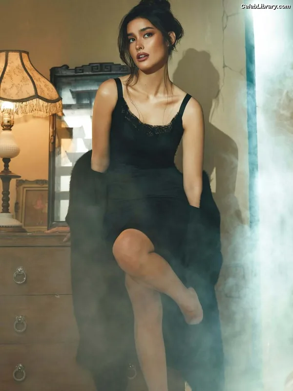 Liza Soberano photo 11 of 51