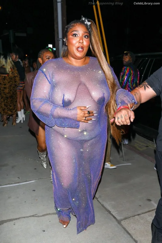 Lizzo photo 1 of 159