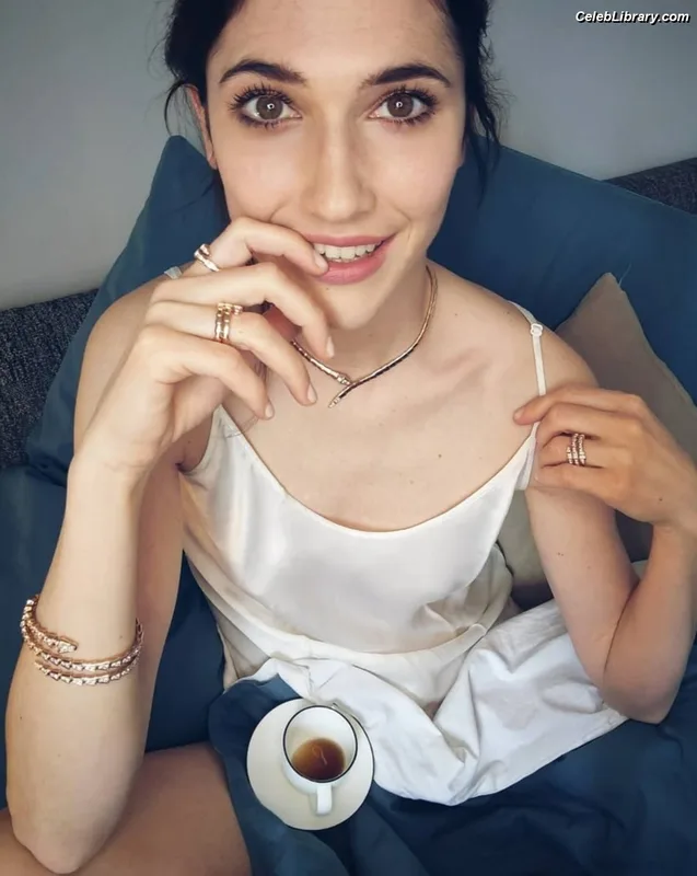 Lodovica Comello photo 24 of 112