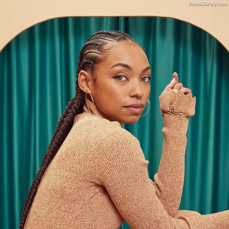 Logan Browning photo 7 of 80