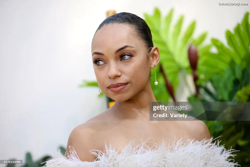 Logan Browning photo 2 of 80