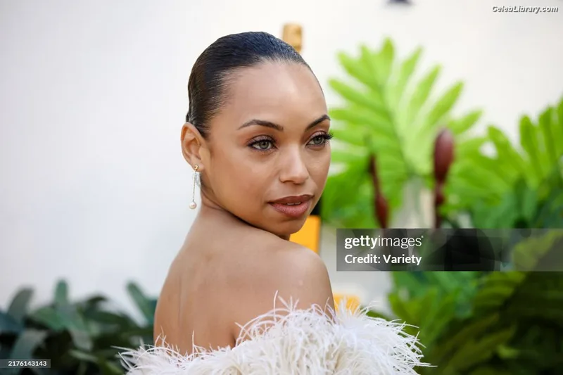 Logan Browning photo 4 of 80