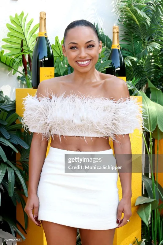 Logan Browning photo 7 of 80