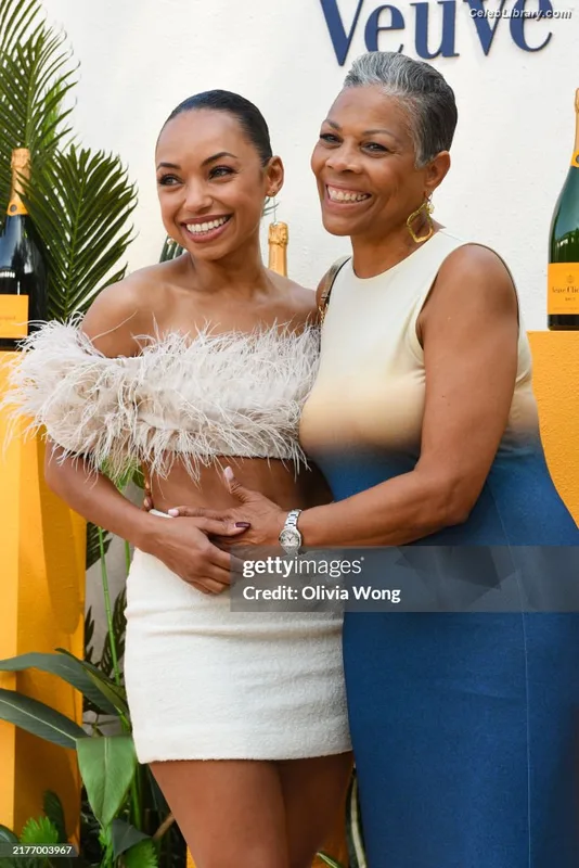 Logan Browning photo 14 of 80