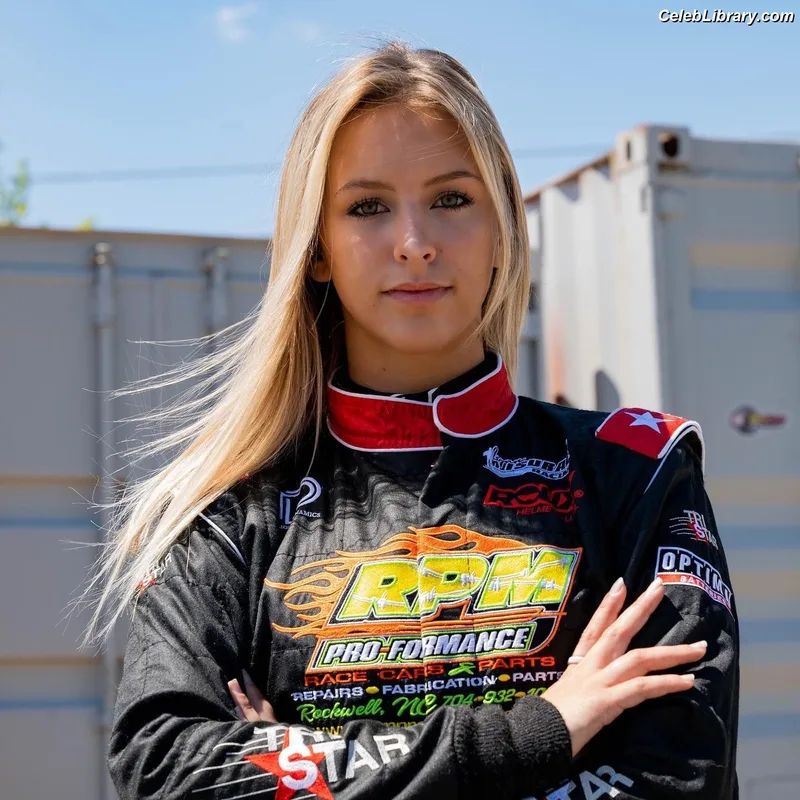 Logan Misuraca photo 19 of 24