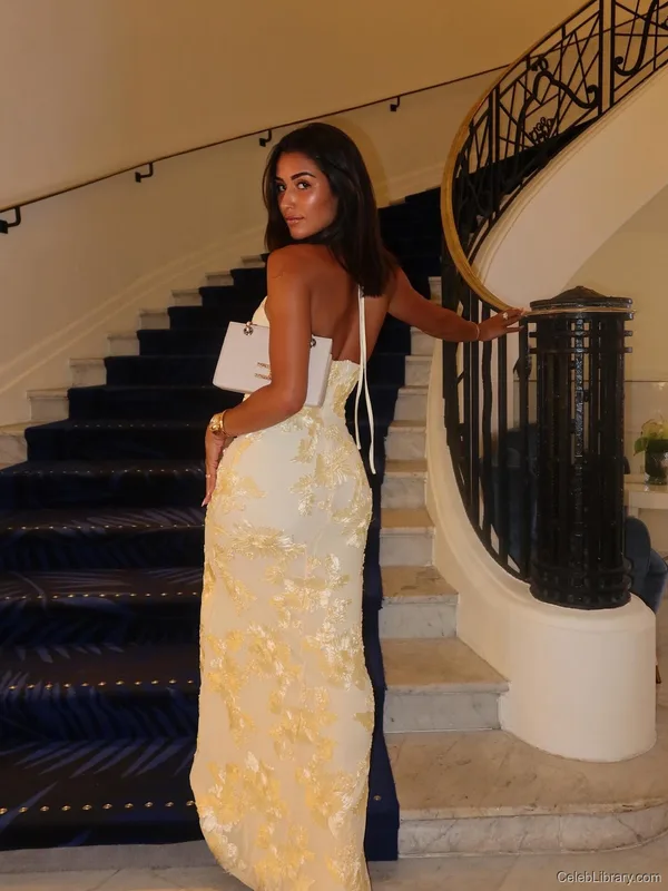 Lola Marandel photo 12 of 75