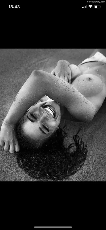 Lola Weippert photo 11 of 313