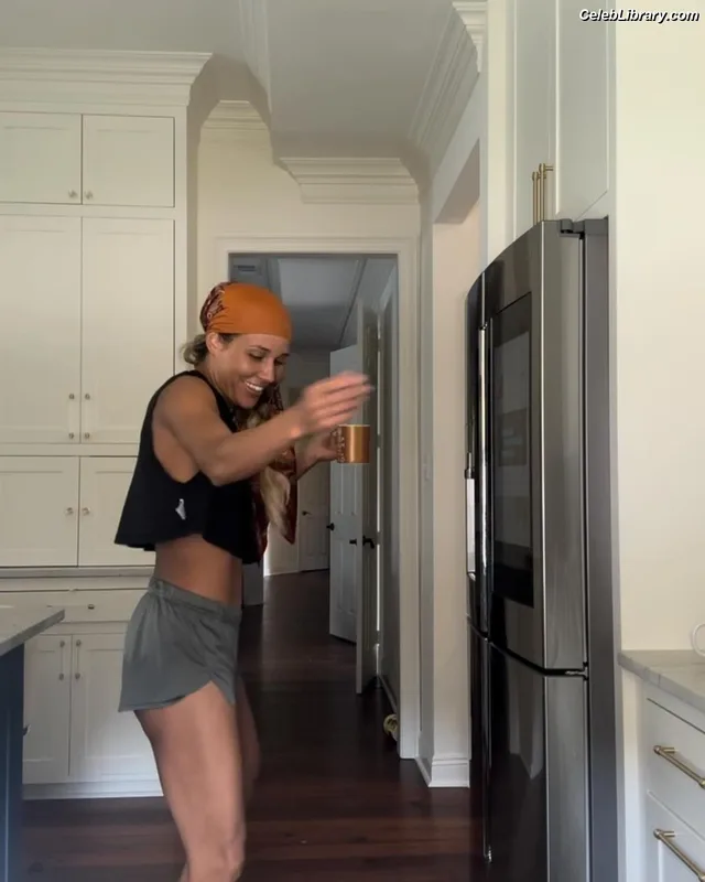 Lolo Jones photo 6 of 28